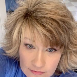 Meet your Posher, Valerie